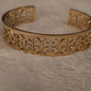 Elegant Gold Cuff Bracelet